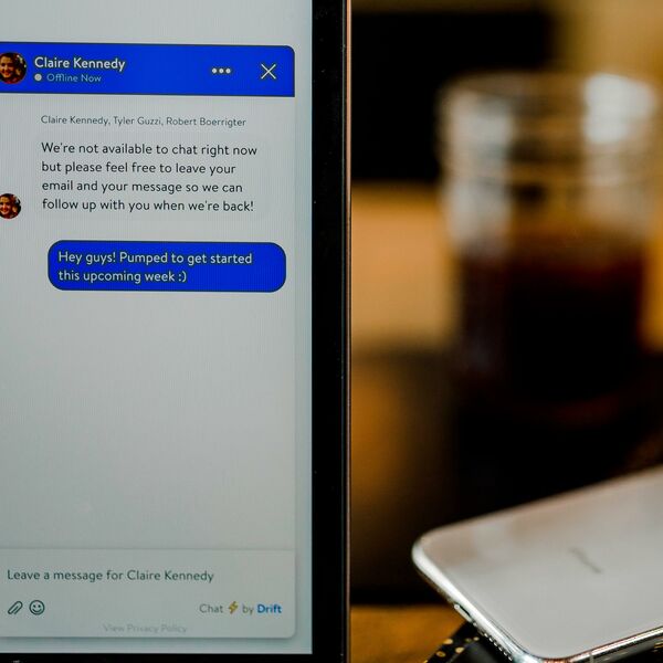 Free live chat, creare relazioni con i clienti online migliora il business